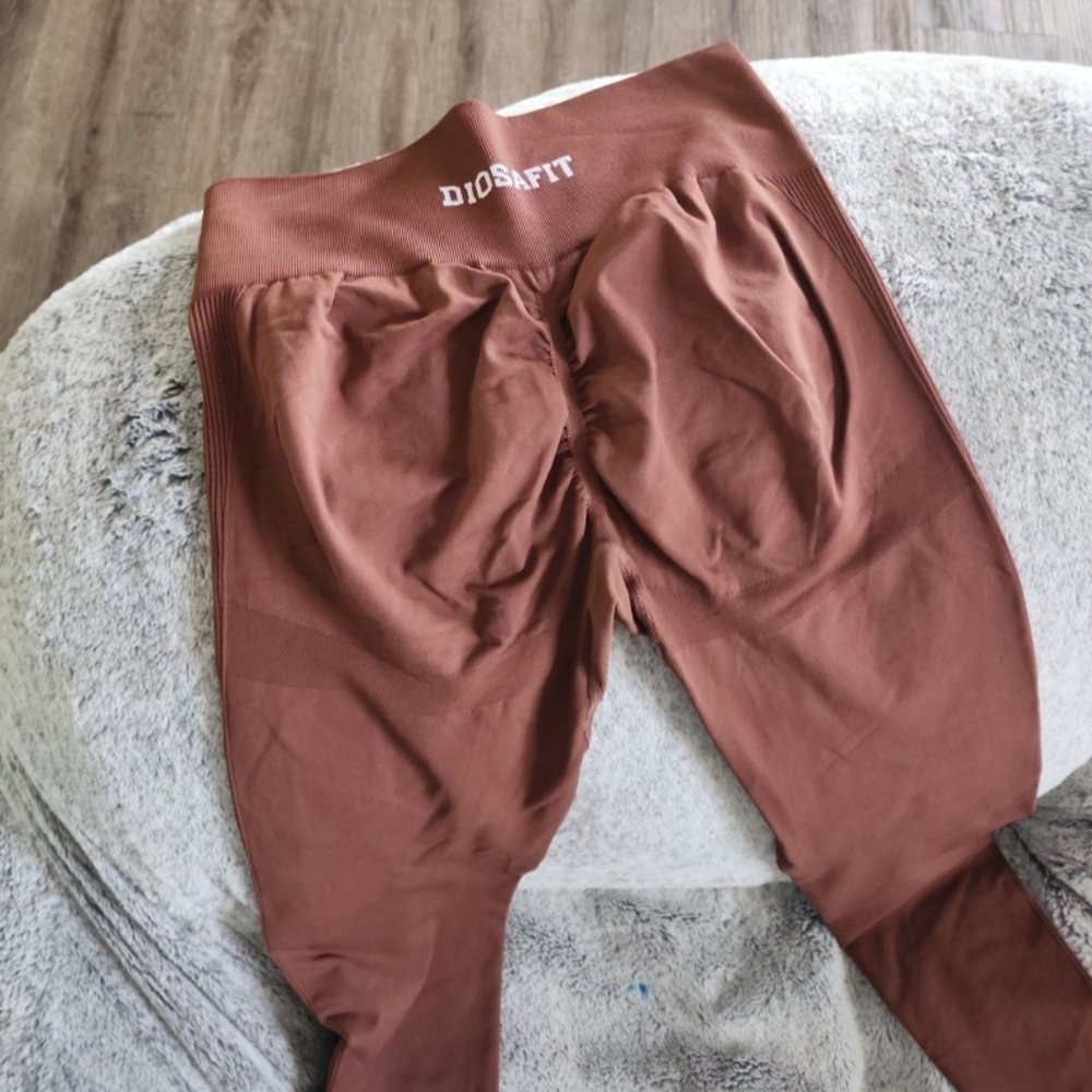 Gray Leggings - image 8